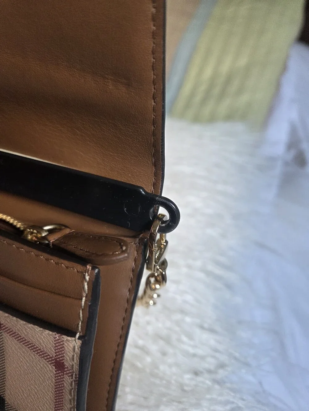 Burberry Haymarket Check Wallet EUC